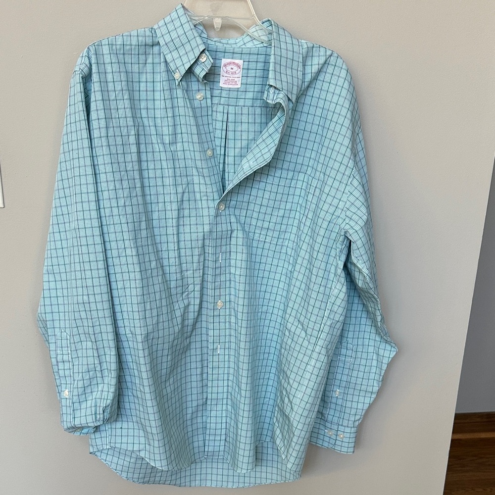 Brooks brothers men’s Light Blue Plaid Button Down Shirt